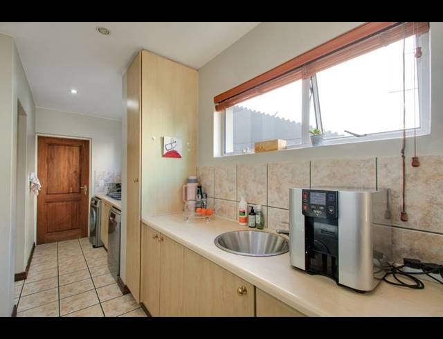 3 BEDROOM PROPERTY TO RENT IN DAINFERN GOLF ESTATE